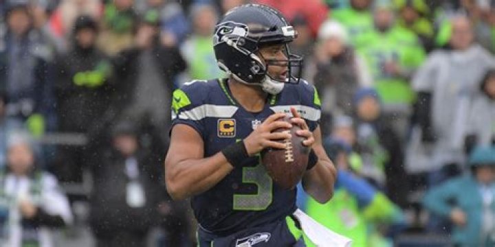 Dominant Pats Rout Seahawks: Players Shine