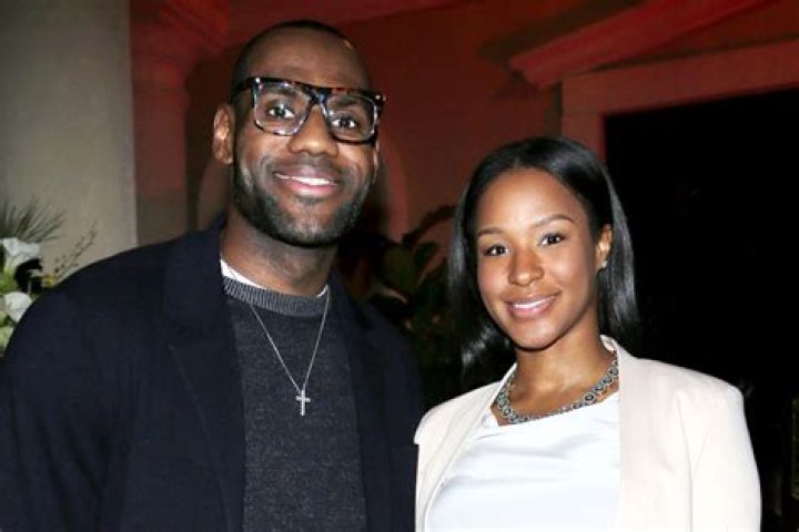 LeBron James' Wife Expecting: Couple Set To Welcome New Addition