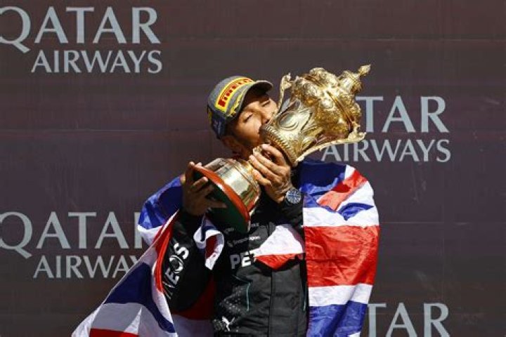 Lewis Hamilton Height How Tall is Lewis Hamilton? ·