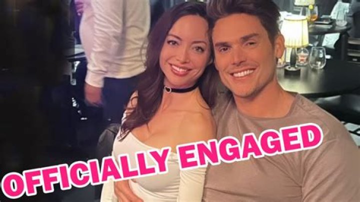 Mark Grossman's Girlfriend: Who Is The Actor Dating?