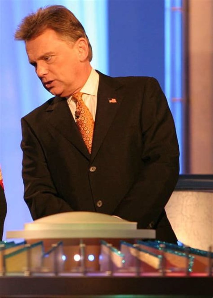Pat Sajak Height, Weight, Age, Spouse, Family, Facts, Biography