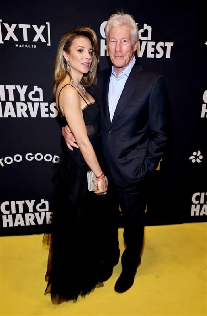 Richard Dreyfuss's Spouse: Meet The Woman Behind The Iconic Actor