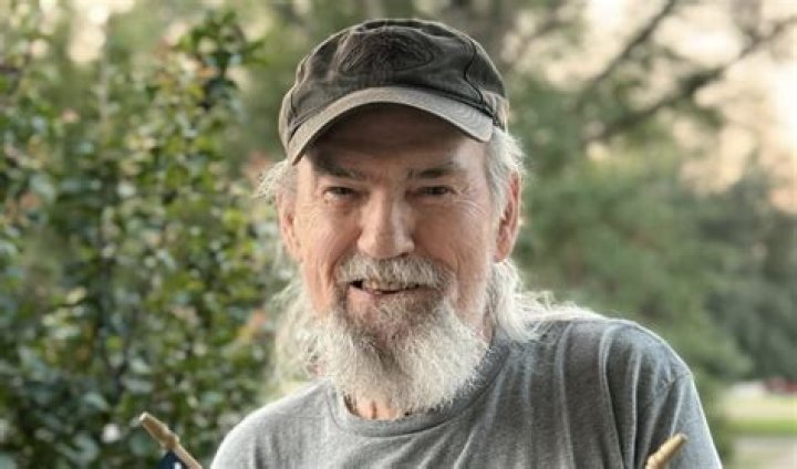 The Hilarious Uncle Si: A Duck Dynasty Star